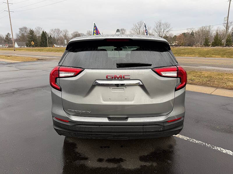 2024 GMC Terrain SLE