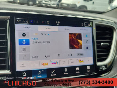 2026 Chrysler Pacifica Select