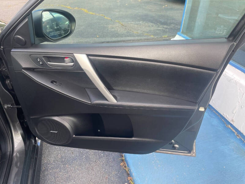 2011 Mazda MAZDA3 s Grand Touring