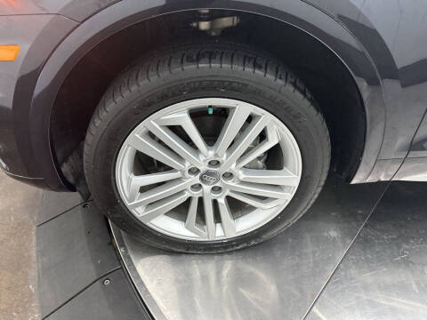 2020 Audi Q5 quattro Premium Plus 45 TFSI
