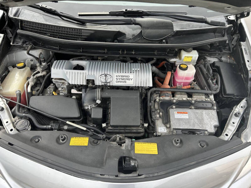2012 Toyota Prius v Three