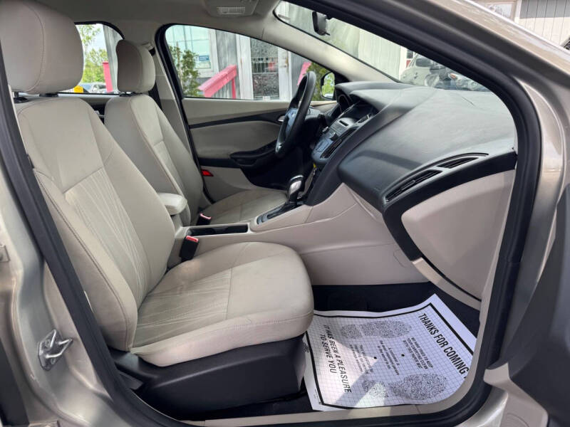 2015 Ford Focus SE