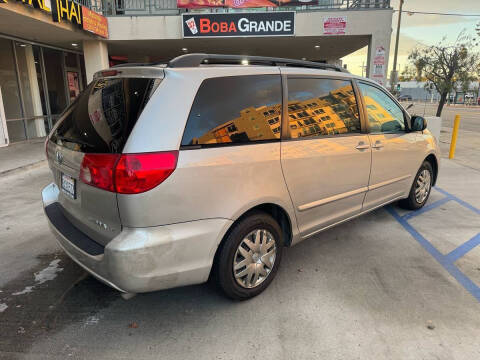 2006 Toyota Sienna LE 7 Passenger