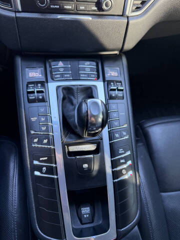 2018 Porsche Macan S