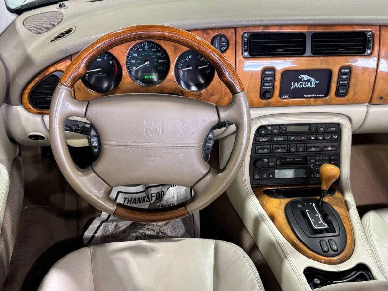 2001 Jaguar XKR