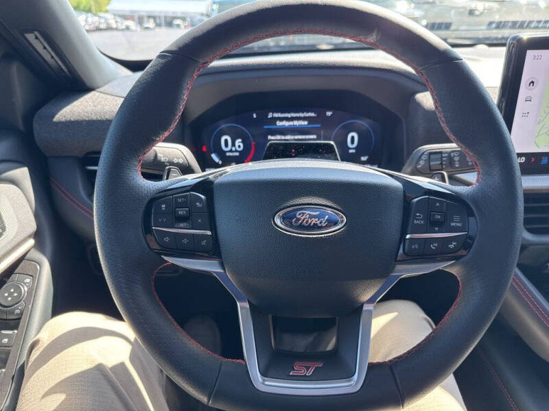 2025 Ford Explorer ST