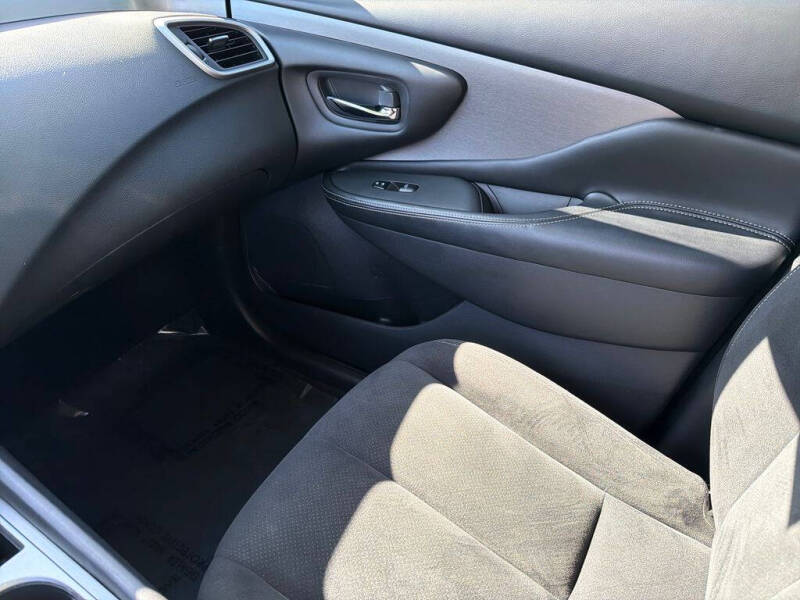 2023 Nissan Murano S