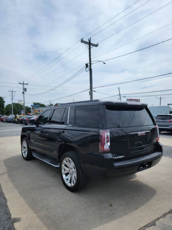 2016 GMC Yukon SLE