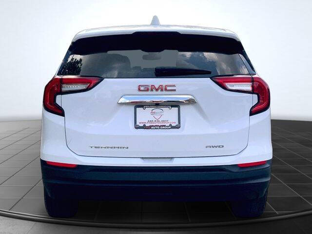 2024 GMC Terrain SLE