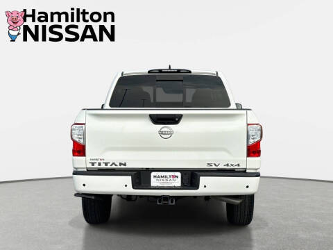 2024 Nissan Titan SV