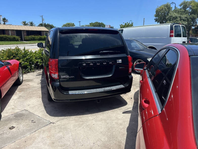 2012 Dodge Grand Caravan SE