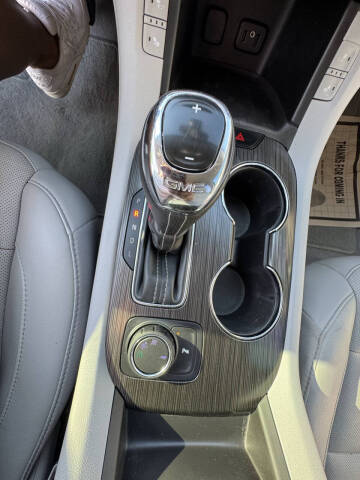 2017 GMC Acadia SLT-1