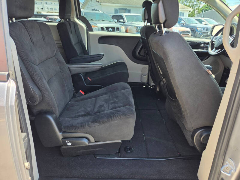 2016 Dodge Grand Caravan American Value Package