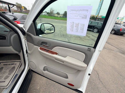 2009 GMC Yukon XL SLE