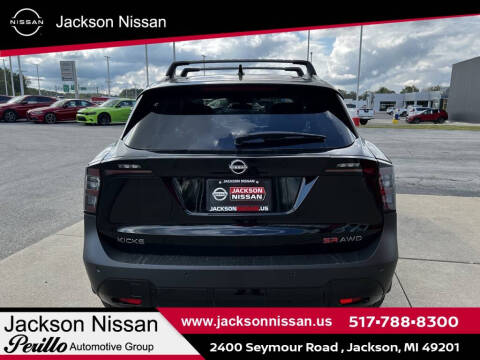 2026 Nissan Kicks SR