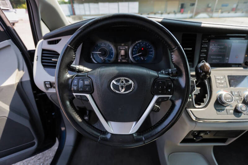 2018 Toyota Sienna