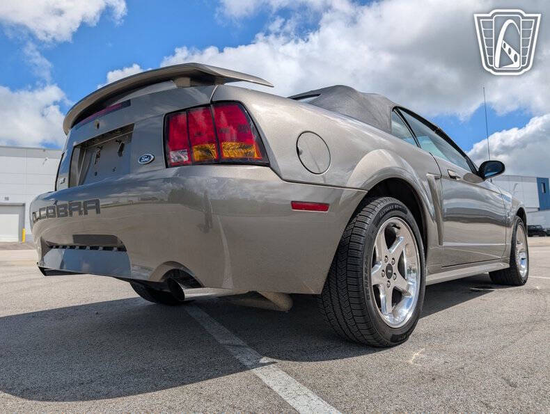 2001 Ford Mustang SVT Cobra