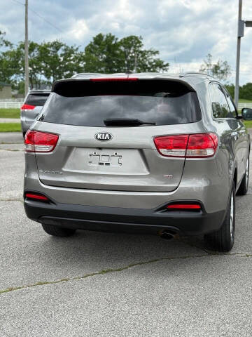 2017 Kia Sorento LX