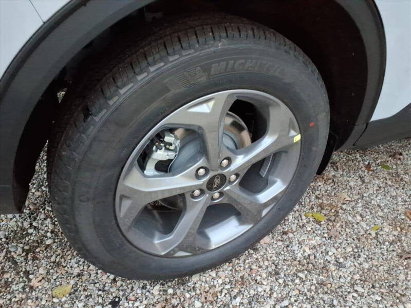 2026 Ford Escape Hybrid ST-Line Select