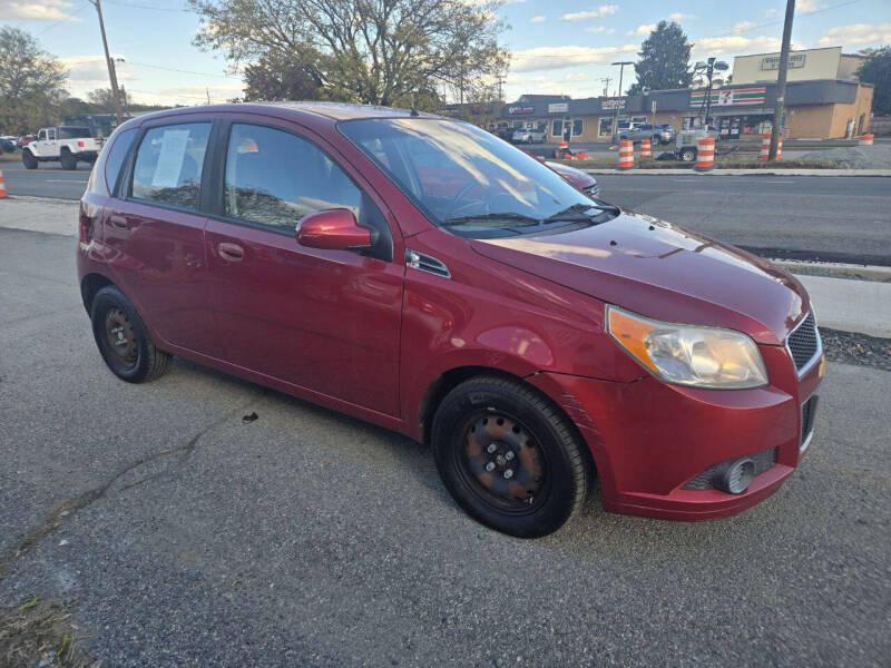 2011 Chevrolet Aveo5 1LT's photo