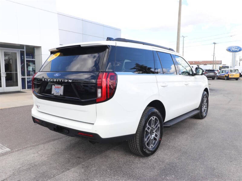 2026 Ford Expedition Active