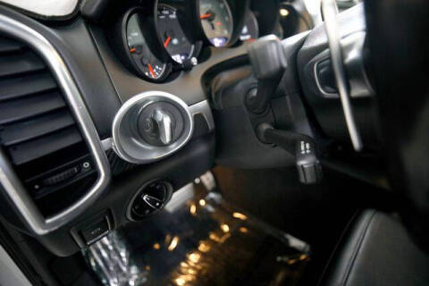 2014 Porsche Cayenne GTS