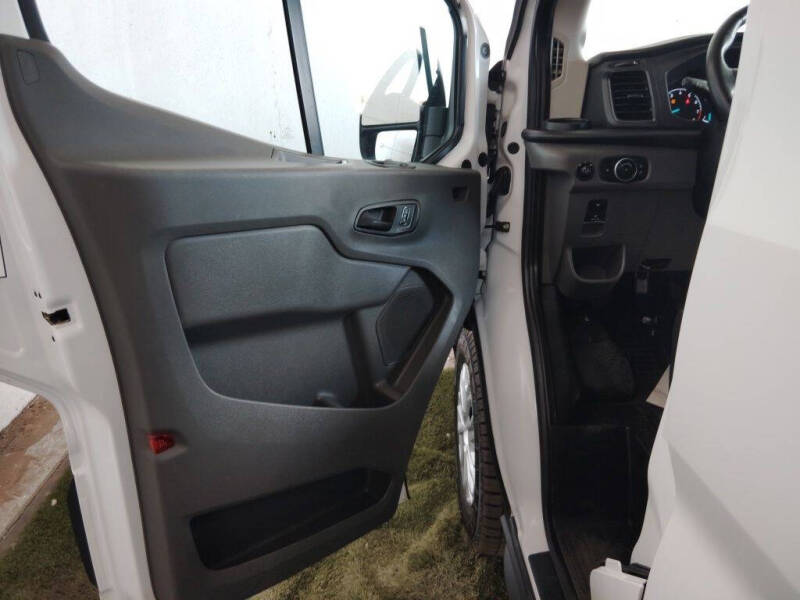2024 Ford Transit 250