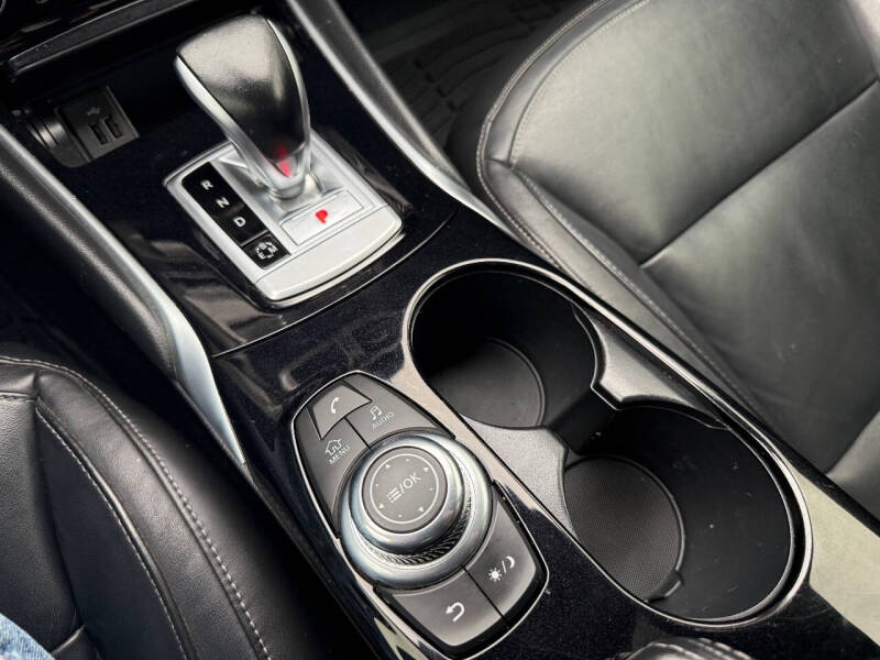 2018 Infiniti QX30 Luxury