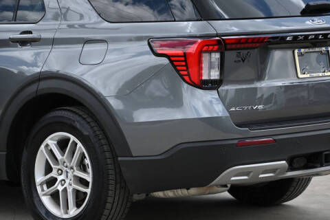 2025 Ford Explorer Active