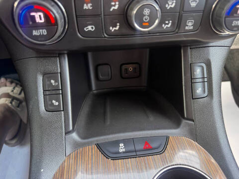 2017 GMC Acadia SLE-2