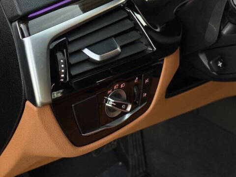 2021 BMW 5 Series 530i