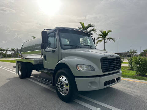 2014 Freightliner M2 106
