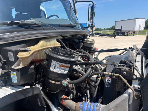 2007 Freightliner M2 106