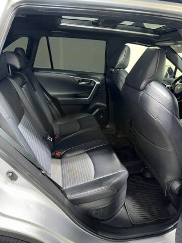 2019 Toyota RAV4 Hybrid XSE