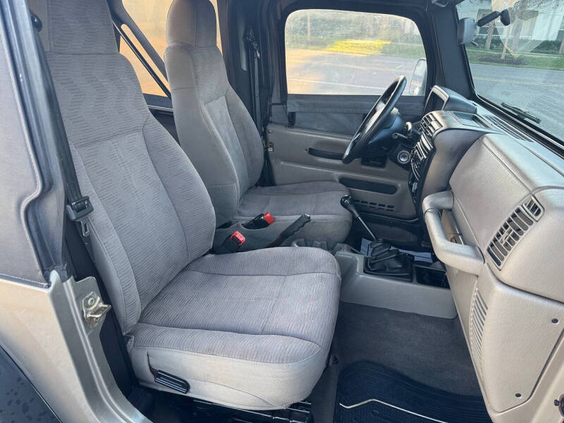 2004 Jeep Wrangler SE