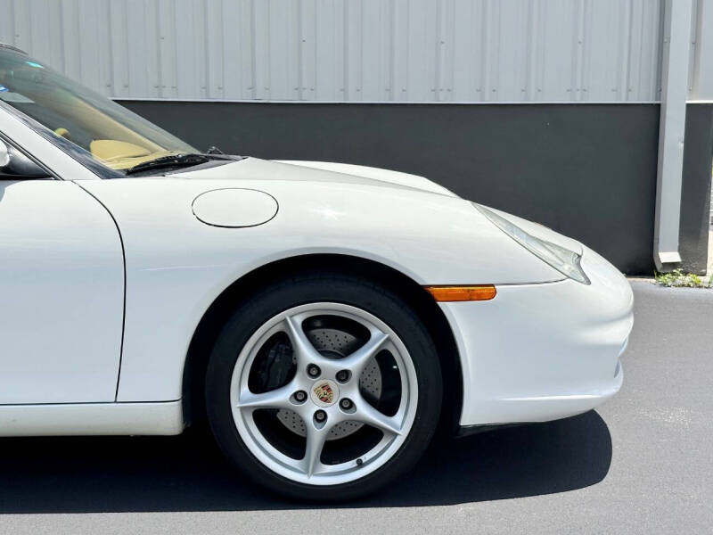 2004 Porsche 911 Carrera