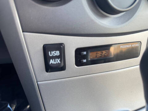 2011 Toyota Corolla LE