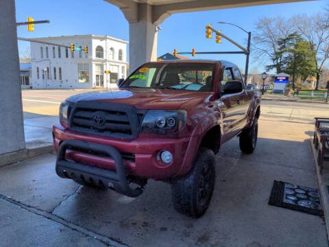 2006 Toyota Tacoma for sale at ROBINSON AUTO BROKERS in Dallas NC