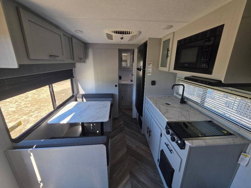 2021 Forest River Platinum Wildwood