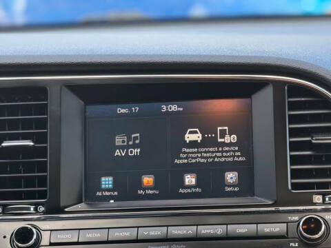 2017 Hyundai Elantra