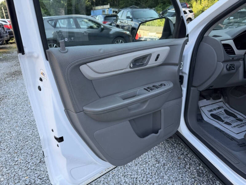 2017 Chevrolet Traverse LS
