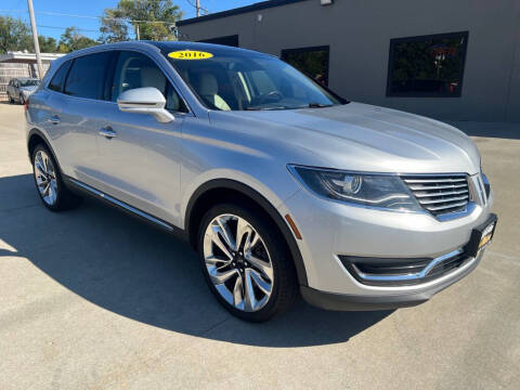 2016 Lincoln MKX for sale at Tigerland Motors in Sedalia MO