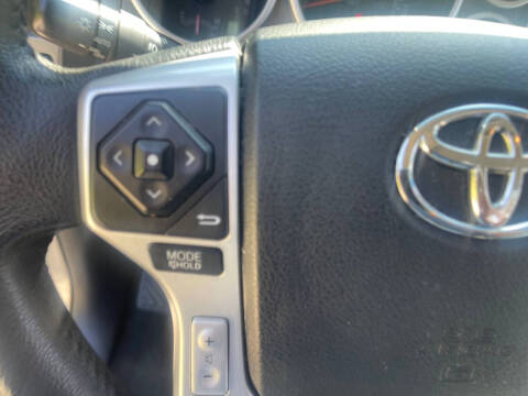 2016 Toyota Sequoia SR5