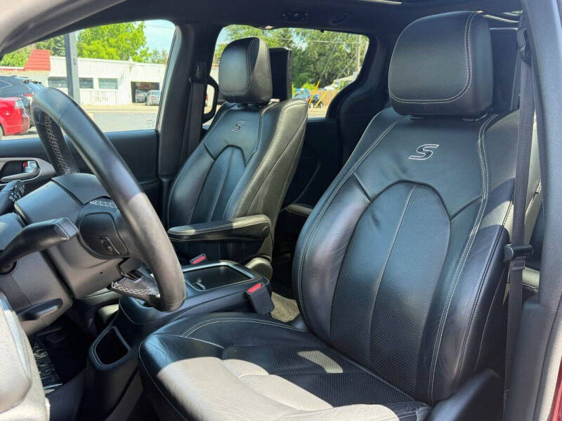 2018 Chrysler Pacifica Touring L Plus