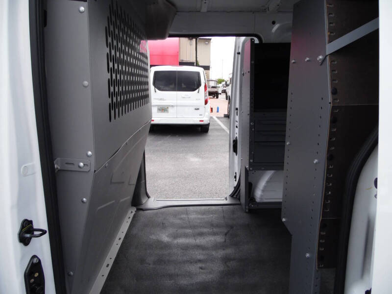 2017 Nissan NV200 SV