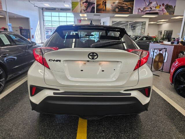 2021 Toyota C-HR LE