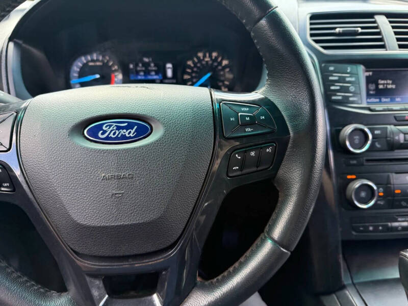 2017 Ford Explorer XLT