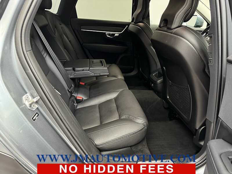 2019 Volvo V90 Cross Country T5