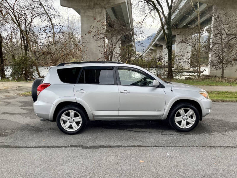 2007 Toyota RAV4 Sport