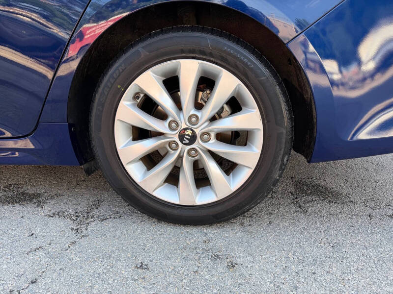 2017 Kia Optima LX